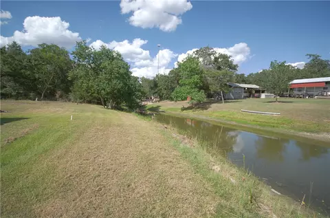 422 Barbara, Somerville, TX 77879 photo 4