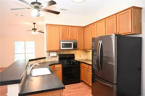 400 Princeton Cir, College Station, TX 77840