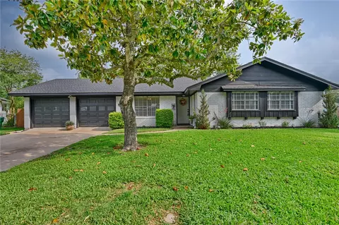 507 Sandra Dr, Brenham, TX 77833