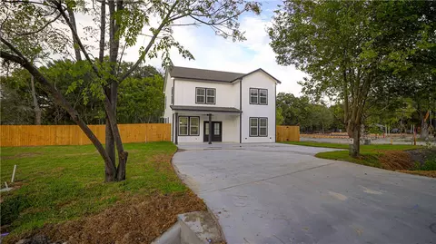 1618 Robeson, Bryan, TX 77803