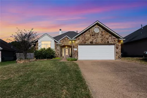 2218 Brougham Pl, College Station, TX 77845