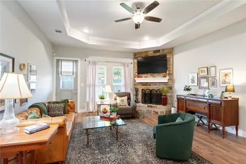 4022 Brownway Dr, College Station, TX 77845
