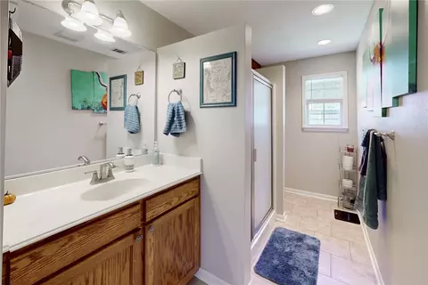 Bath - 3710 Mancuso Rd, Bryan, TX 77808 photo 4 of 4