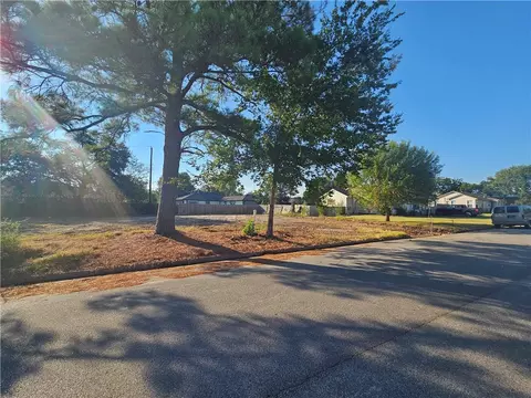 707 North Ave, Bryan, TX 77802