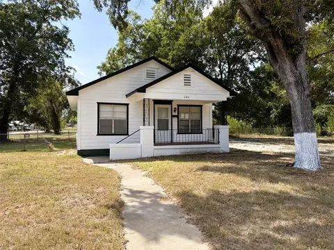 101 N San Marcos St, Hearne, TX 77859
