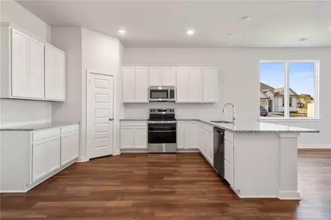 6045 Badger St, Bryan, TX 77807 photo 10