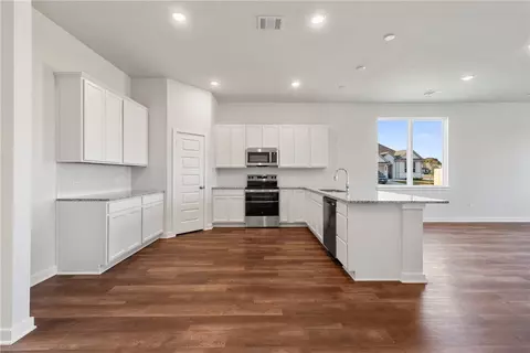 6045 Badger St, Bryan, TX 77807 photo 9