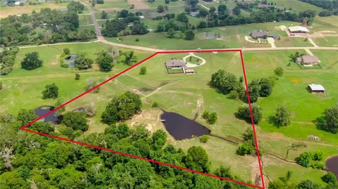 1277 Fawn Lake Dr, Bryan, TX 77808