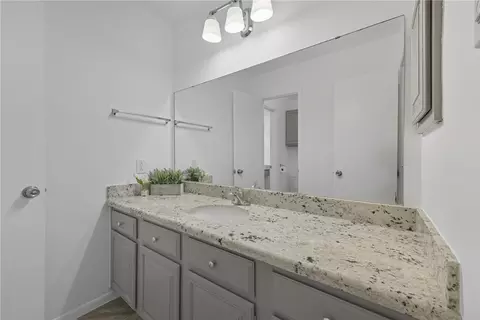 Bath - 2826 Oakside Dr, Bryan, TX 77802 photo 2 of 3