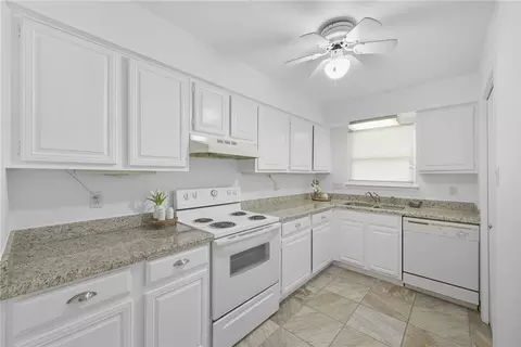 Kitchen - 2826 Oakside Dr, Bryan, TX 77802 photo 1 of 2