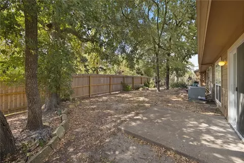 Exterior - 2826 Oakside Dr, Bryan, TX 77802 photo 4 of 4