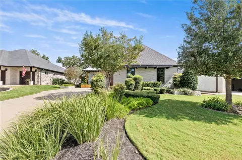 2932 Boxelder Dr, Bryan, TX 77807 photo 3