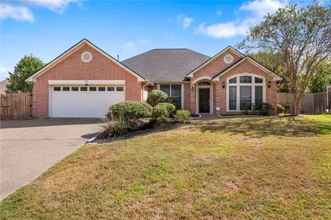 3213 Liesl Ct, College Station, TX 77845