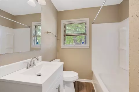 Bath - 231 Moss St, Bryan, TX 77803 photo 1 of 2