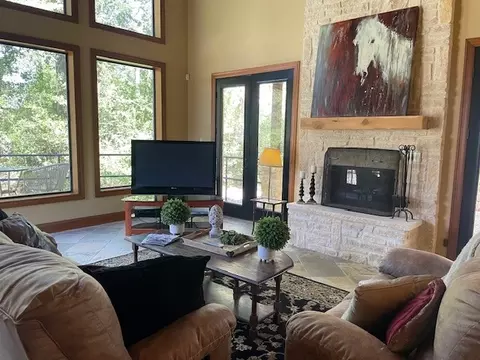 3201 Walnut Creek Ct, Bryan, TX 77807