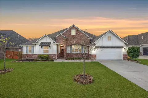 1929 Spanish Moss Dr, College Station, TX 77845