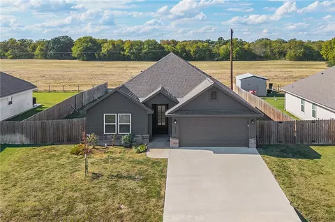 245 Brazos Bnd, Snook, TX 77878
