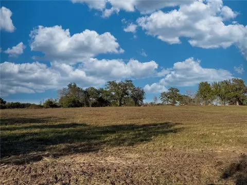 11281 E Gourd Neck Loop County Rd E, Franklin, TX 77856