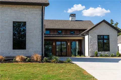 3010 Silverbell Ct, Bryan, TX 77807