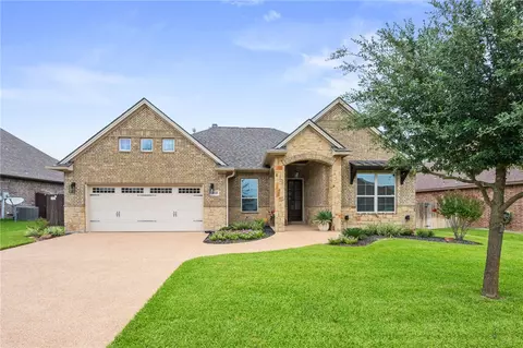 3048 Archer Cir, Bryan, TX 77808