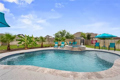 3048 Archer Cir, Bryan, TX 77808 photo 2