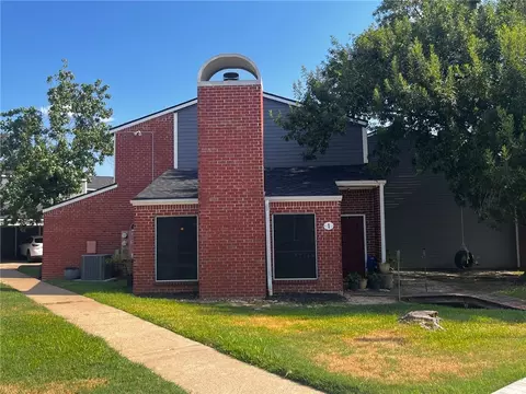 1500 Olympia Way 1, College Station, TX 77840