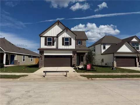 894 Kickapoo Ln, College Station, TX 77845
