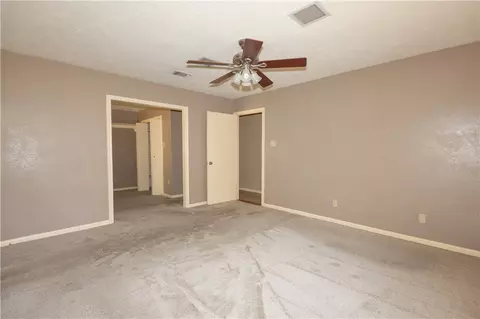 Bedroom - 2903 Par Dr, Bryan, TX 77802 photo 3 of 7