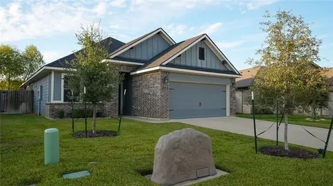 2113 Mountain Wind Loop, Bryan, TX 77807