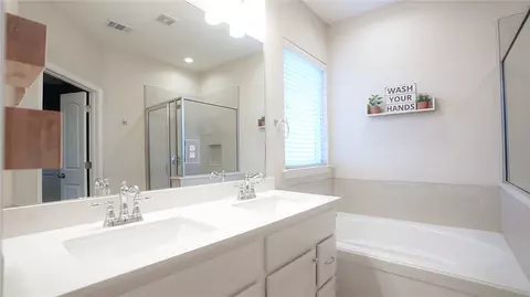 Bath - 2113 Mountain Wind Loop, Bryan, TX 77807 photo 2 of 4