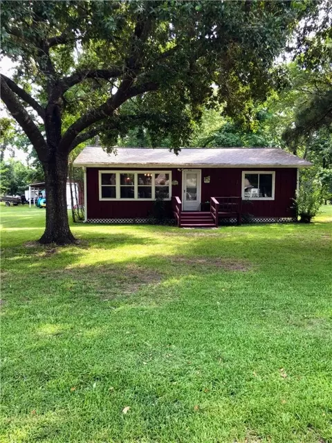 114 River Rd, Goodrich, TX 77335