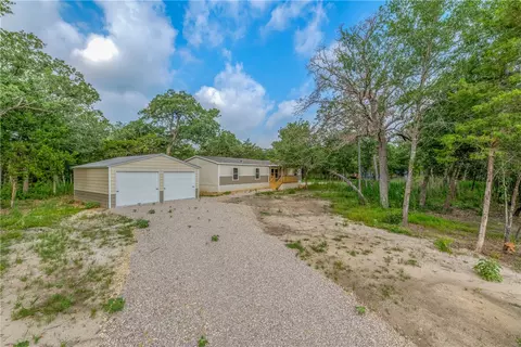 3306 Fm 1697, Ledbetter, TX 78946