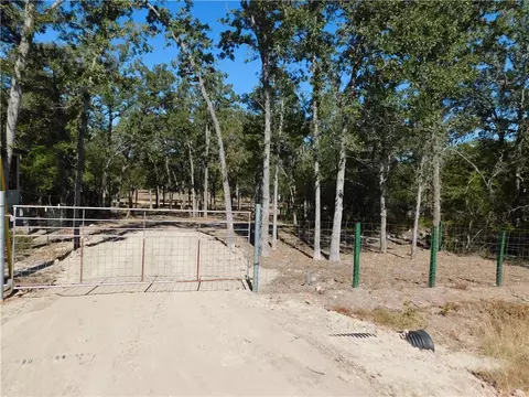 205 Black Oak Dr, Somerville, TX 77879