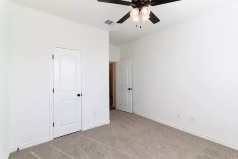 1932 Stubbs Dr, Bryan, TX 77807 photo 8