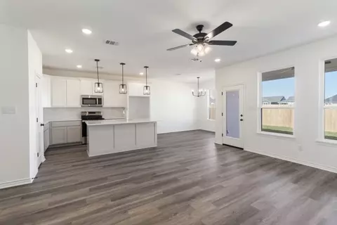 1932 Stubbs Dr, Bryan, TX 77807 photo 24