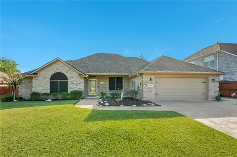 2302 Bastrop Cir, Bryan, TX 77808