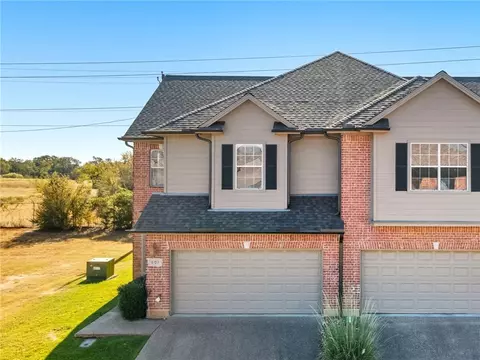 1425 W Villa Maria Road 601, Bryan, TX 77801