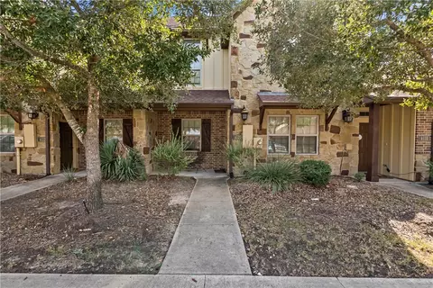 4120 Gunner Trl, College Station, TX 77845