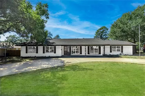 227 Ivy St, Navasota, TX 77868