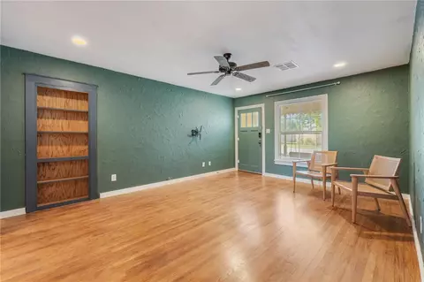 Living - 601 N Avenue E, Bryan, TX 77801 photo 4 of 6