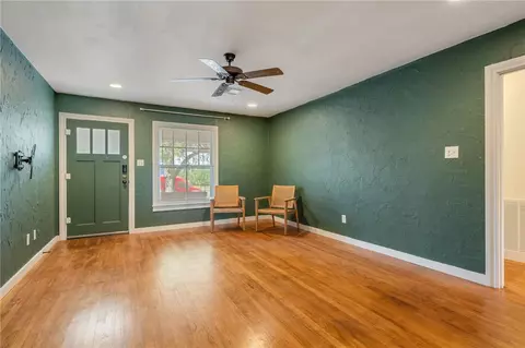 Living - 601 N Avenue E, Bryan, TX 77801 photo 3 of 6