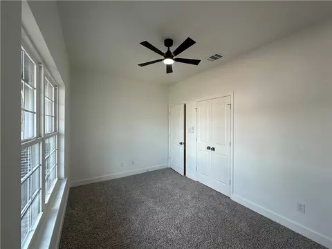 3701 Iverson Dr, Bryan, TX 77803 photo 9