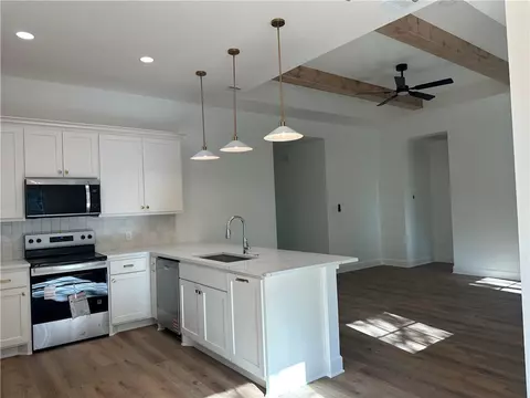3701 Iverson Dr, Bryan, TX 77803 photo 18