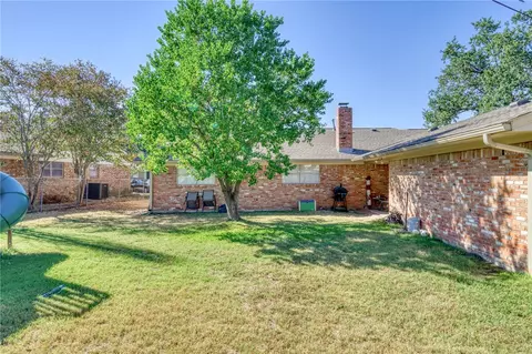 Exterior - 3501 Midwest Dr, Bryan, TX 77802 photo 5 of 6