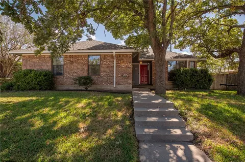 5804 Sheffield Terrace Ln, Bryan, TX 77802
