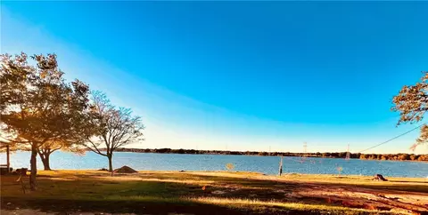 1 3 Cr 369, Jewett, TX 75846