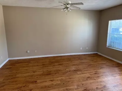 2432-2434 Berger Dr, Bryan, TX 77802 photo 4