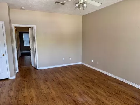 2432-2434 Berger Dr, Bryan, TX 77802 photo 3
