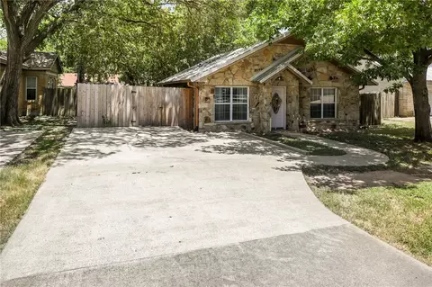 406 W 24th St, Bryan, TX 77803