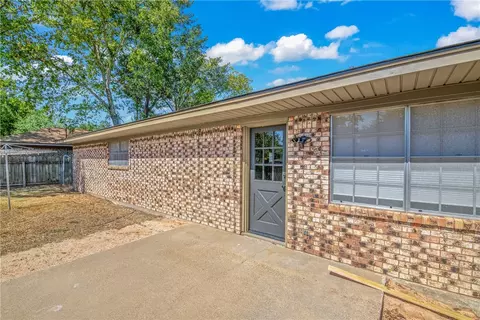 Exterior - 2300 Barak Ln, Bryan, TX 77802 photo 4 of 5